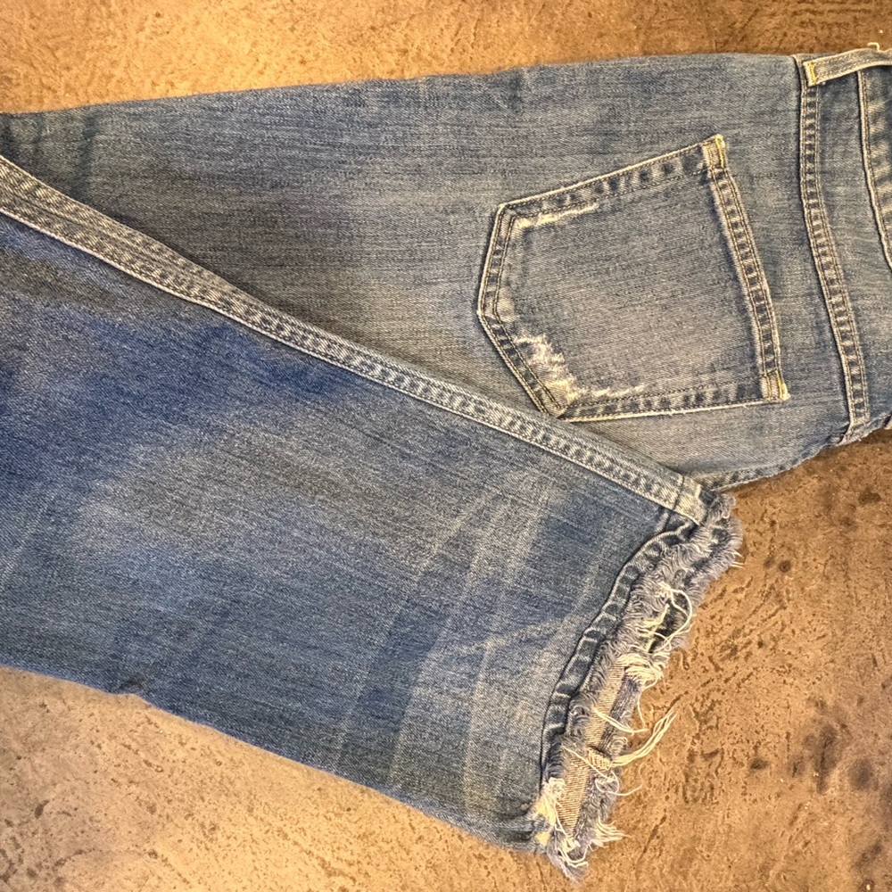 AMO Jane Old School Distressed Denim Jeans, size 28